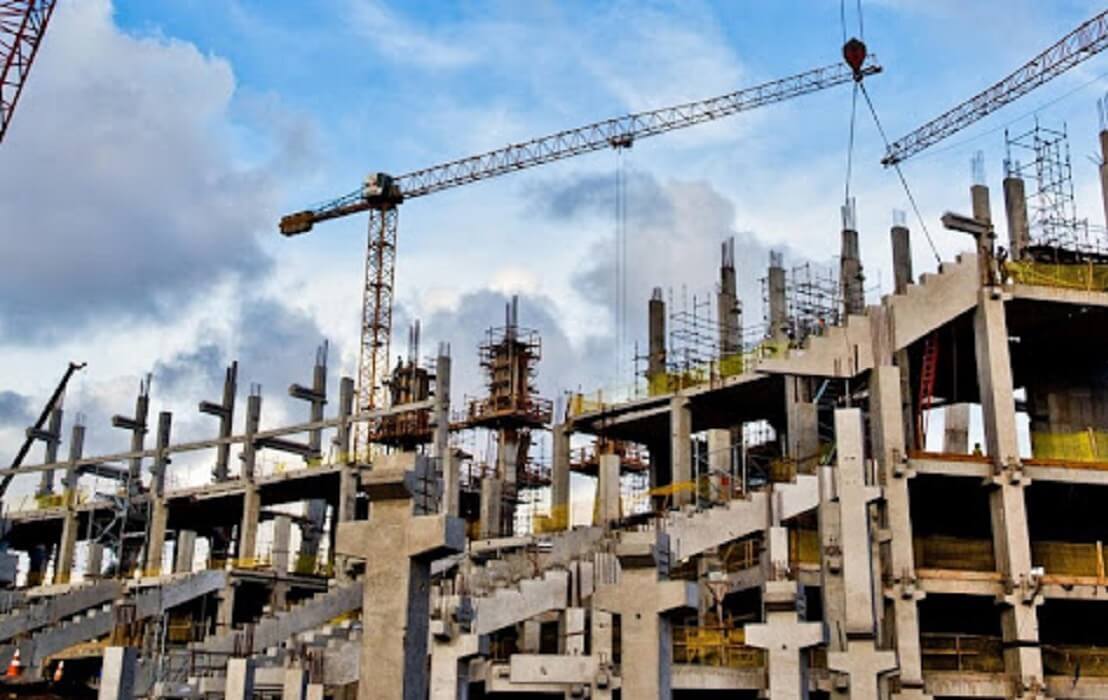 Por pandemia se frenaron en Colombia 2 mil 500 proyectos | Conectando Negocios